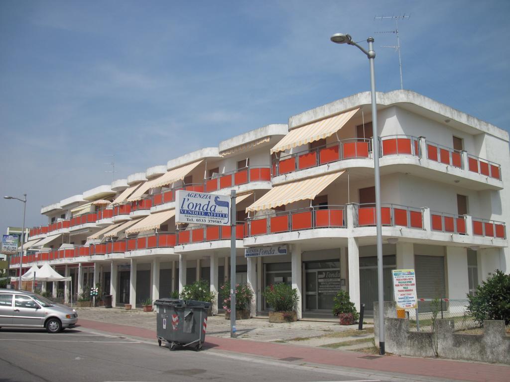 Appartamenti Ponente ลีโด เดลเล นาซิโอนี ภายนอก รูปภาพ